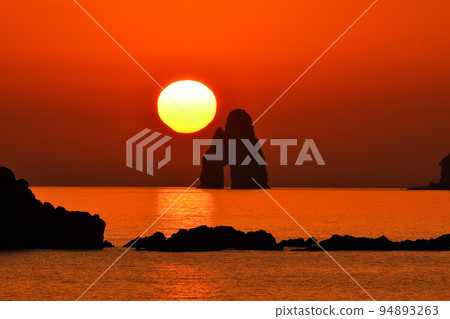 Evening view of Goto-nada, Kakuriki-nada, and Daikaku-nada 94893263