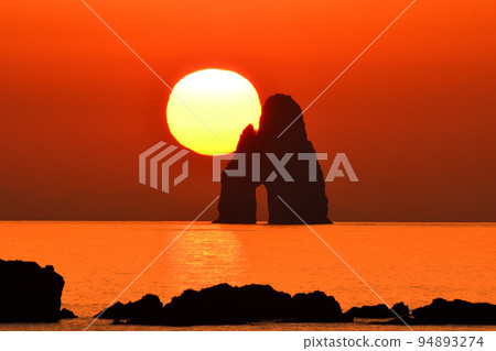 五島灘、角木灘和大角灘的夜景 五島灘、角木灘和大角灘的夜景 94893274