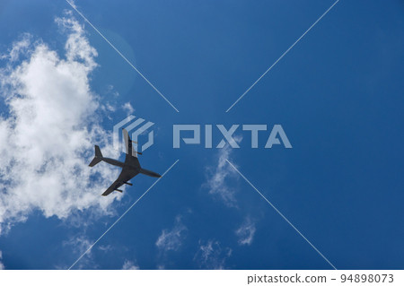 U.S. Air Force military jet at high speed against the sky U.S. Air Force military jet at high speed against the sky 94898073