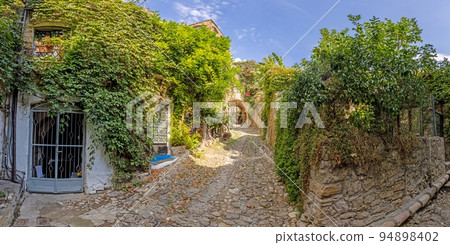 Picture from the abandoned historic ruined village of Bussana 94898402