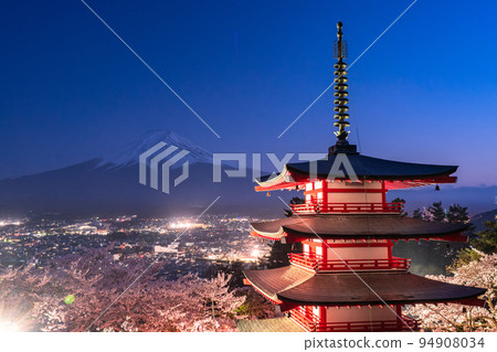 "Yamanashi Prefecture" Mt. Fuji, cherry blossoms and five-storied pagoda, Arakurayama Sengen Park in spring 94908034