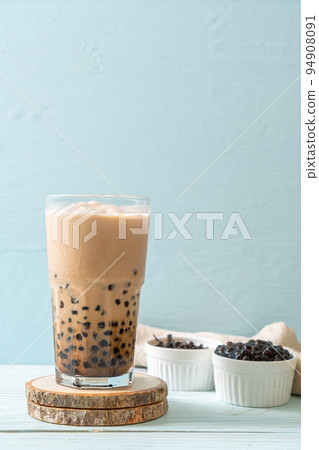 Taiwan milk tea with bubbles 94908091