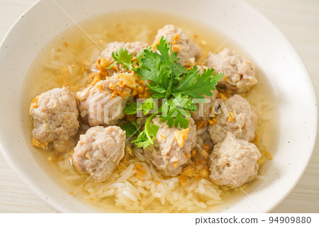 Boiled Rice with Pork Bowl Boiled Rice with Pork Bowl 94909880