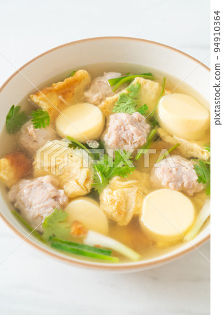 fried egg soup or omelet soup 94910364