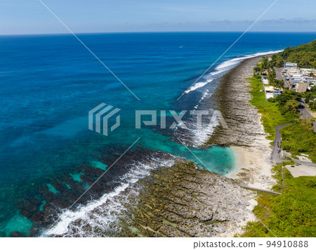 Top view of Liuqiu Island in Taiwan 94910888