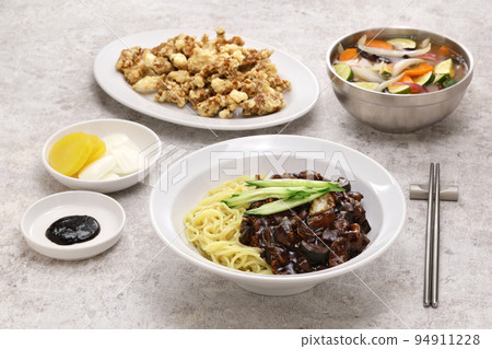 Jajangmyeon and tangsuyuk 94911228