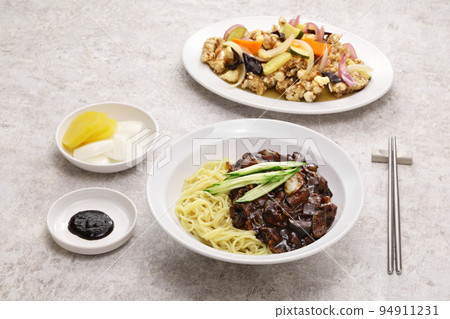 炸醬麵和糖水 94911231