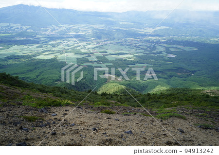 2022年7月23日,從淺間山外緣的野古切山頂附近眺望日本百大名山之一的什葉山 2022年7月23日,從淺間山外緣的野古切山頂附近眺望日本百大名山之一的什葉山 94913242