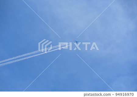 藍天空中云彩 藍天空中云彩 94916970
