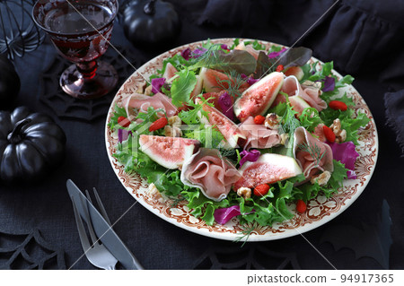 Fig and Prosciutto Salad Prosciutto Fig Salad Autumn Salad 94917365