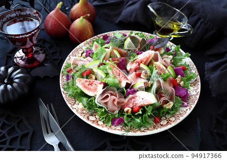Fig and Prosciutto Salad Prosciutto Fig Salad Autumn Salad 94917366