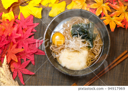 Autumn soba warm moon viewing tororo soba image bird's eye view 94917969
