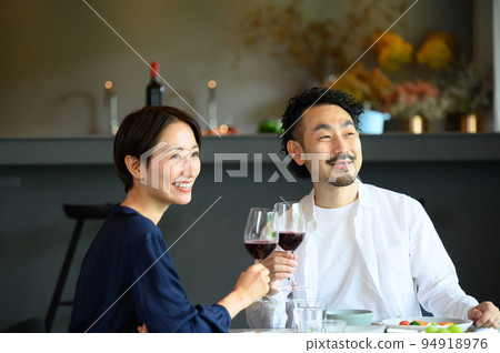 情侶結婚紀念日圖片 94918976