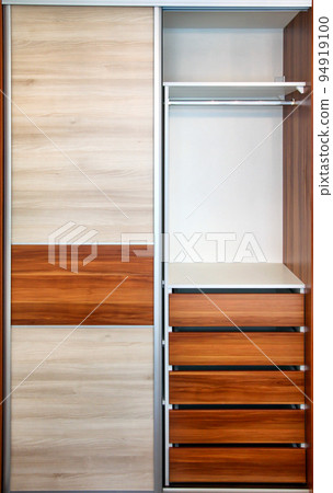 Open empty cupboard 94919100