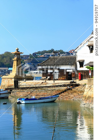 [廣島縣]晴朗的鞆之浦Irohamaru展覽館和夜燈 94919707