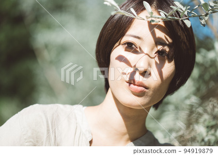 Short-haired woman, natural beauty image 94919879
