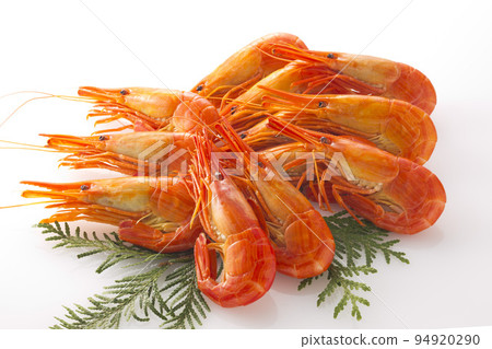 Hokkaido shimae shrimp on white background 94920290