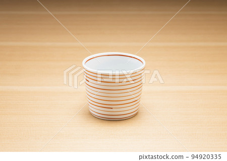 木紋背景蕎麥清酒杯 木紋背景蕎麥清酒杯 94920335