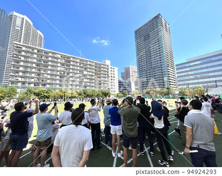 Kindergarten athletic meet in the city 94924293