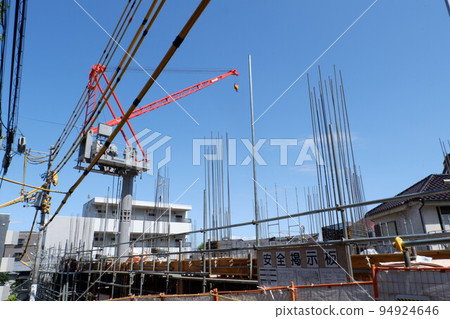 Urban construction site 94924646