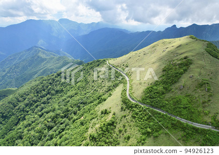 UFO line in summer Sky road leading to Mt. Ishizuchi, the highest mountain in western Japan UFO line in summer Sky road leading to Mt. Ishizuchi, the highest mountain in western Japan 94926123