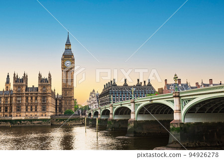 London Westminster at dusk 94926278
