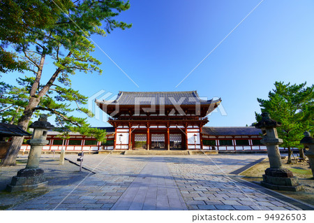 靜秋的清晨 / 東大寺無人中門 靜秋的清晨 / 東大寺無人中門 94926503
