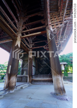 Uninhabited Todaiji Nandaimon Gate 94926510