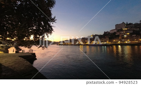 Draw River in the sunset Draw River in the sunset 94928523