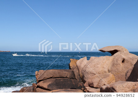 Boulders on the Pink Granite Coast in Brittany, France Boulders on the Pink Granite Coast in Brittany, France 94928652