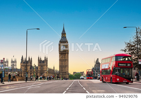 London Westminster at dusk 94929076