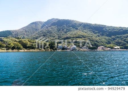 Togendai, Lake Ashinoko, rowing a swan boat, Hakone Ropeway, Hakone Tozan Railway, Hakone-machi, Ashigarashimo-gun, Kanagawa Prefecture Togendai, Lake Ashinoko, rowing a swan boat, Hakone Ropeway, Hakone Tozan Railway, Hakone-machi, Ashigarashimo-gun, Kanagawa Prefecture 94929479