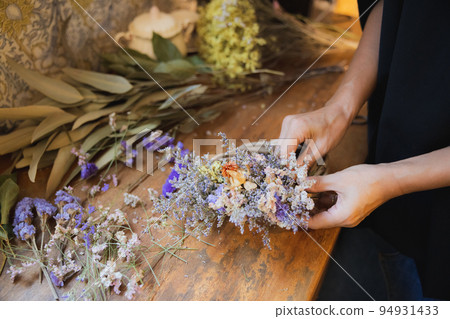 Dried flower Dried flower 94931433