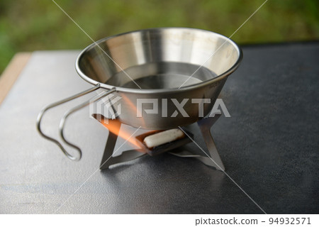 戶外工具緊湊便攜的鈦固體燃料燃燒器燒水 戶外工具緊湊便攜的鈦固體燃料燃燒器燒水 94932571