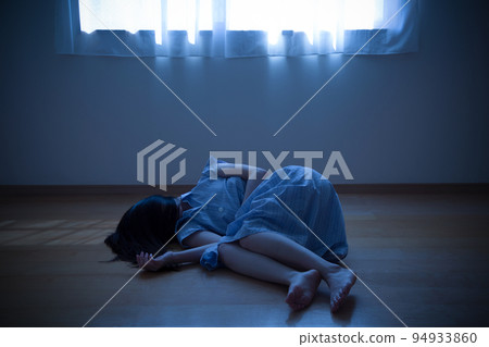 鬼故事和鬼魂，恐怖的形象 94933860