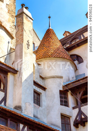 Tower of Dracula castle in Bran, Romania Tower of Dracula castle in Bran, Romania 94936028
