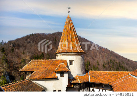 Tower of Dracula castle in Bran, Romania Tower of Dracula castle in Bran, Romania 94936031
