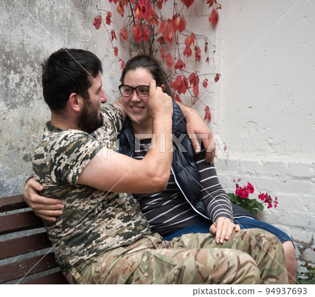 Meeting with a returned soldier Meeting with a returned soldier 94937693