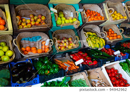 Market counter with fruits and vegetables Market counter with fruits and vegetables 94942962