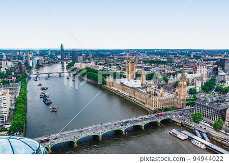 倫敦威斯敏斯特宮和泰晤士河 94944022