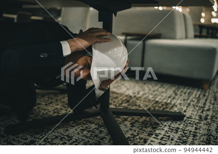 earthquake, gents, male 94944442