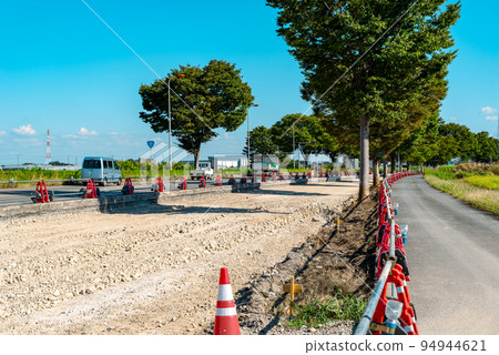Work to increase the number of lanes on the highway National Route 17 Jobu Road 2022.10 c-3 Light tone 94944621
