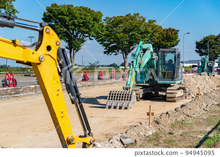 Work to increase the number of lanes on the main road National Route 17 Jobu Road 2022.10 e-1 94945095