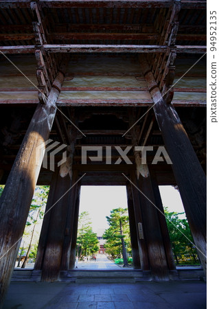 安靜的清晨，無人駕駛的東大寺南大門到東大寺/Chumon 94952135