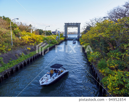 Edogawa Water Lock Gate 94952854