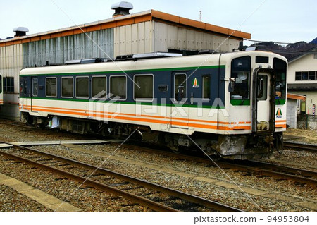 The AT600 type, which is out of service and waiting for its revival…Aizu Railway, Aizu-Tajima Station 94953804