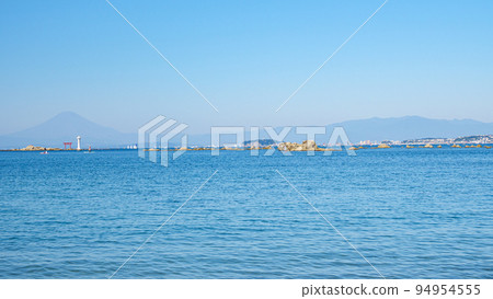 Autumn in Hayama Town, Miura District, Kanagawa Prefecture, on the Shonan Miura Peninsula 94954555