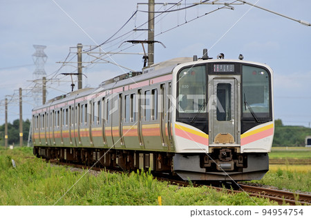 白神線佐佐木西柴田JR東E129系列B20編隊(新潟) 白神線佐佐木西柴田JR東E129系列B20編隊(新潟) 94954754