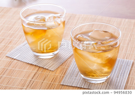 喝大麥茶 94956830