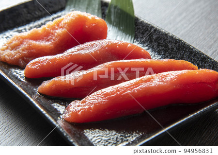 新鮮美味的鱈魚子 94956831
